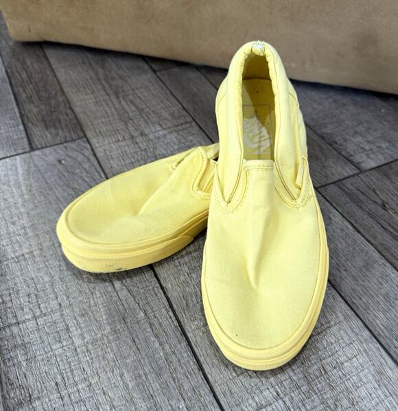 VANS Shoes - Women’s Vans Yellow Canvas Slip-On Casual Shoes Rubber Sole Round Toe US 7.0